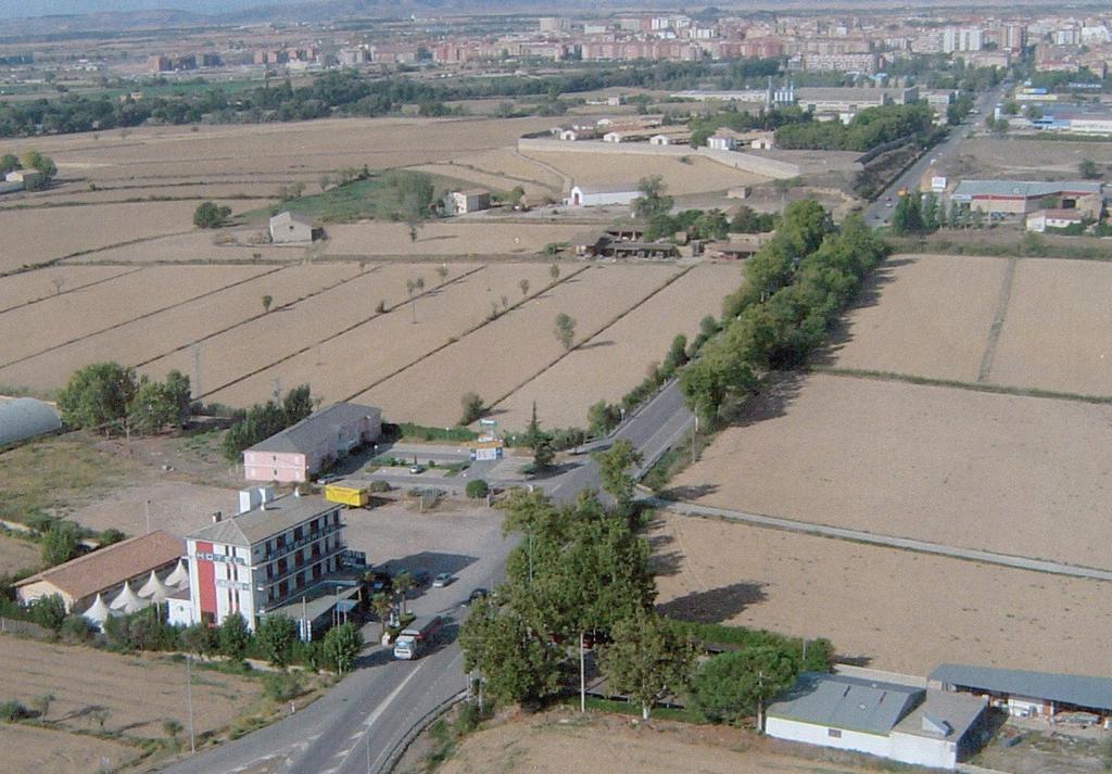 Hotel Montearagon Уэска Экстерьер фото