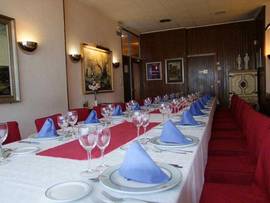 Hotel Montearagon Уэска Экстерьер фото